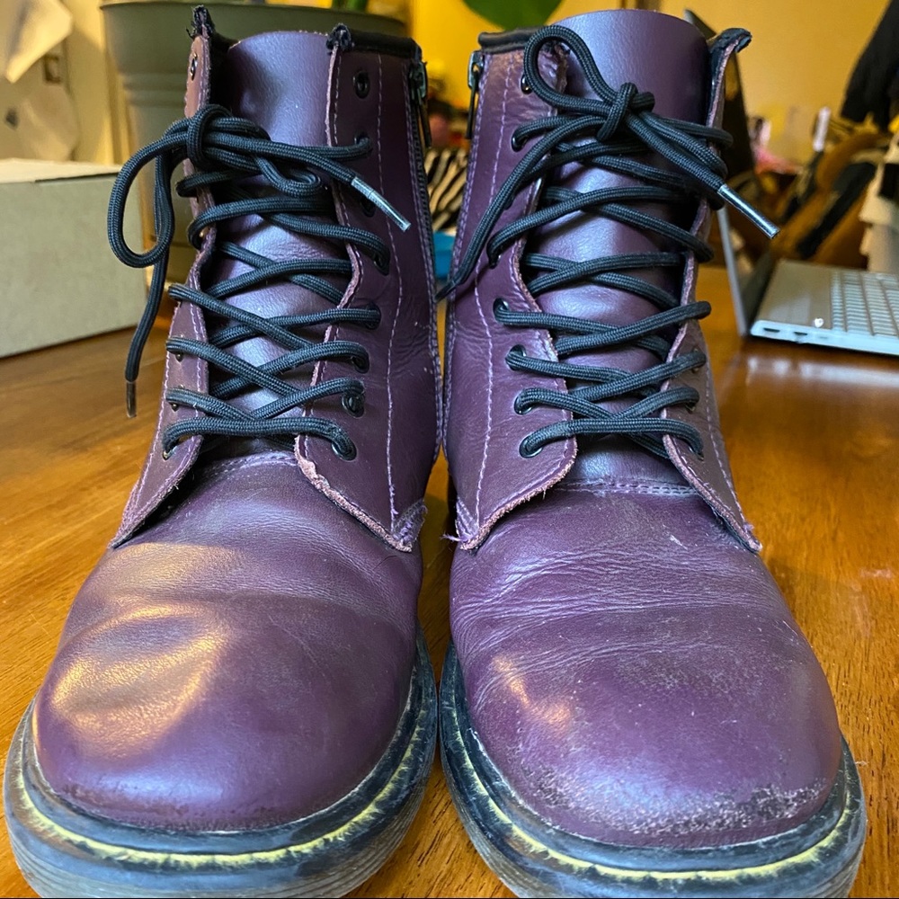 SOLD Dr Martens Delaney ankle boot purple size 7 - Picture 4 of 10